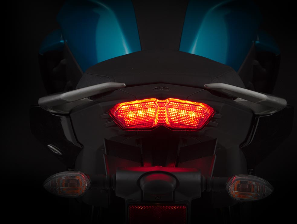 FZ25 Luces traseras